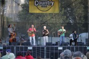 Country Fontána Praha 8.6.
