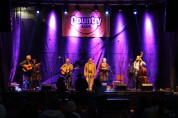 Country Fontána Praha 8.6.